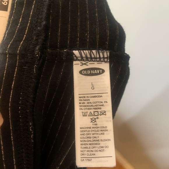 Black and Gold Striped Leggings - Picture 3 of 3